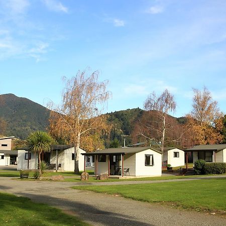 Parklands Marina Holiday Park พิคตัน ภายนอก รูปภาพ