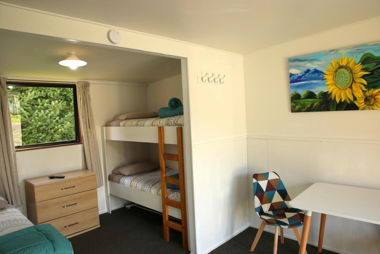 Parklands Marina Holiday Park พิคตัน ภายนอก รูปภาพ